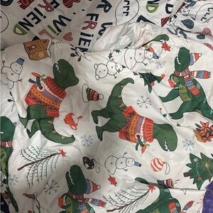 Festive Dinosaur Sheets plus comforter